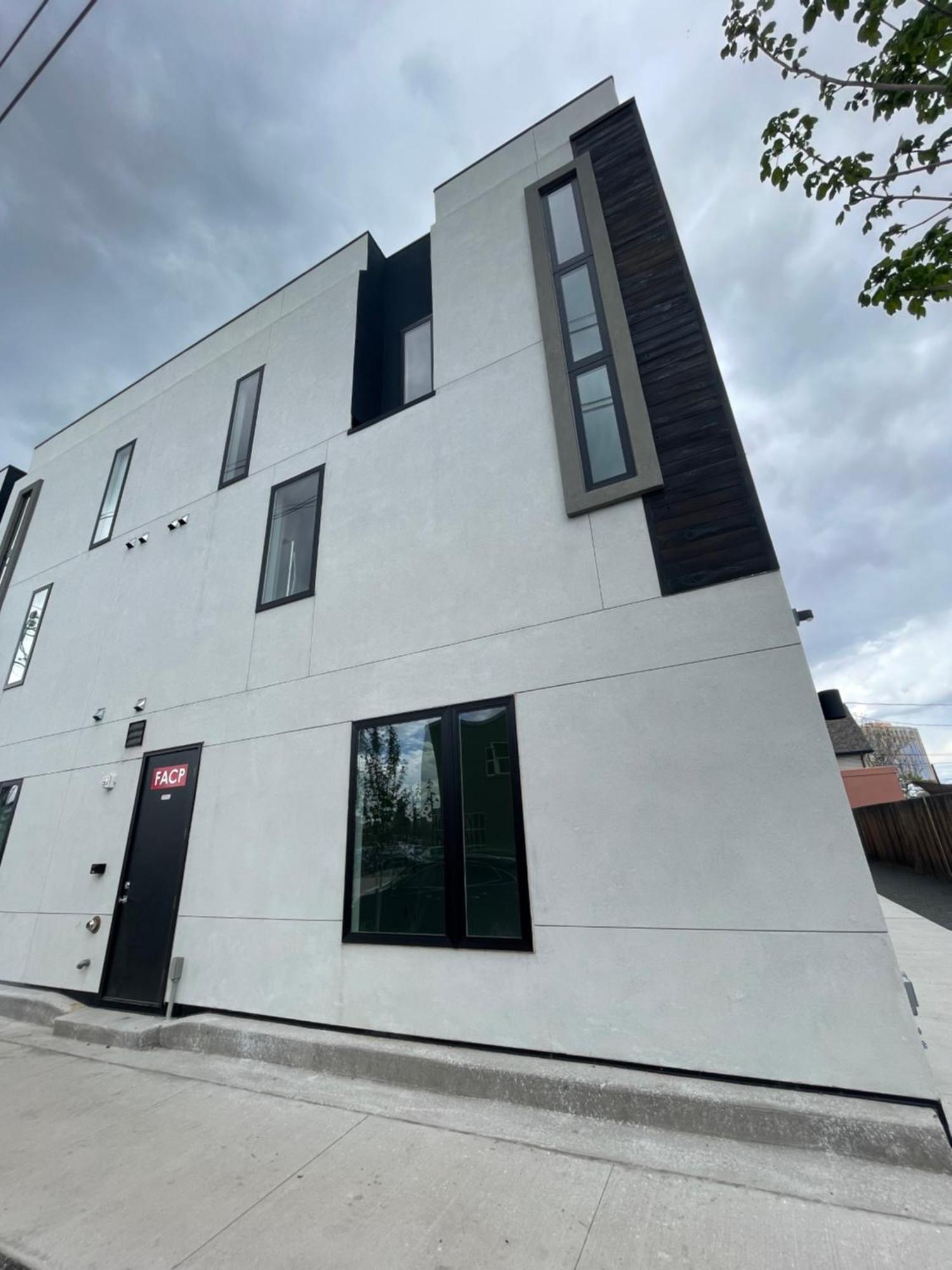 Rino Self-Care Studio Denver Exterior photo